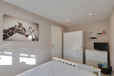 3 Calder Close, Mirfield, WF14 8JG