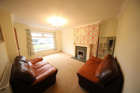 3 bedroom end of terrace house for sale, Dent Road, Hull