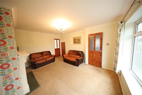 3 bedroom end of terrace house for sale, Dent Road, Hull