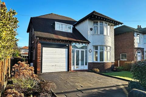 3 bedroom detached house for sale, South Meade, Timperley