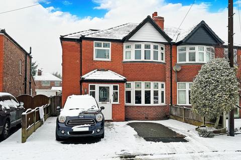 4 bedroom semi-detached house for sale, Oakleigh Avenue, Timperley, Altrincham