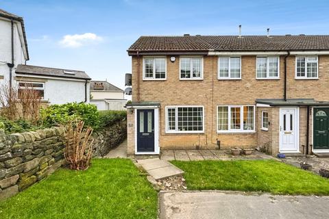 2 bedroom end of terrace house for sale, Aire Grove, Leeds LS19