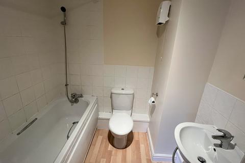 2 bedroom flat for sale, Youngs Avenue, Fernwood