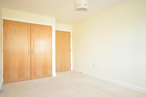 1 bedroom flat to rent, East Street Horsham RH12