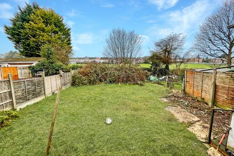 3 bedroom semi-detached bungalow for sale, Blundell Road, Luton, Bedfordshire, LU3 1SW