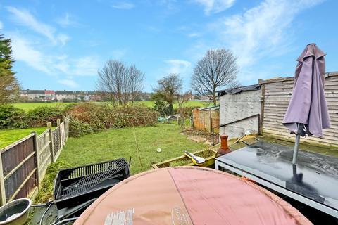 3 bedroom semi-detached bungalow for sale, Blundell Road, Luton, Bedfordshire, LU3 1SW