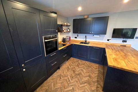 5 Cardonnel Road, Neath, SA10 6DE