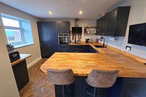 5 Cardonnel Road, Neath, SA10 6DE