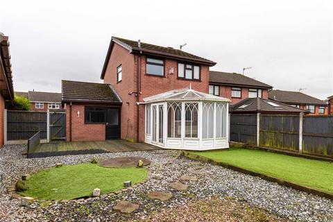 3 bedroom detached house to rent, Denton Grove, Meir Hey, Stoke-On-Trent, Staffordshire, ST3