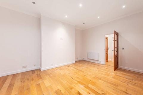 1 bedroom flat for sale, Gloucester Gardens, Bayswater, London, W2