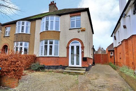 3 bedroom semi-detached house for sale, Stacey Avenue, Wolverton, MK12