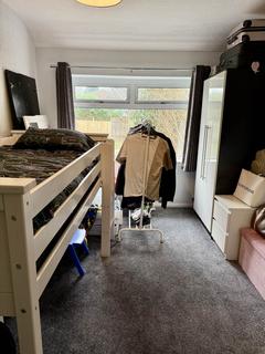 3 bedroom semi-detached house to rent, Finchley Road, Kingstanding