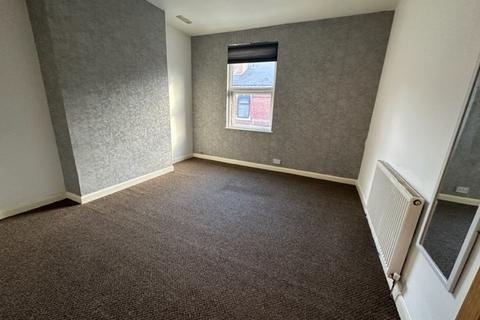 2 bedroom terraced house to rent, BEVERLY STREET, DERBY