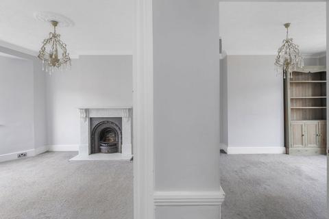 57 Green Way, Bromley, BR2 8EZ