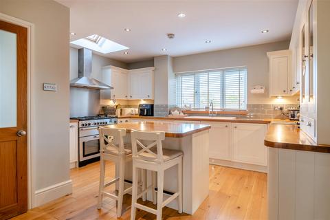 37 Riversley Road, Gloucester, GL2 0QU