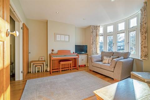 37 Riversley Road, Gloucester, GL2 0QU