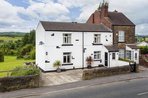 2 bedroom semi-detached house for sale, Hillcrest, Gildersome, Morley, Leeds, LS27