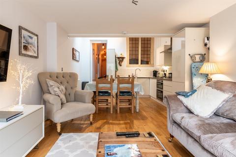 2 bedroom house for sale, Trafalgar Road, Bath