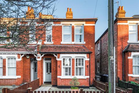 134a Ellerton Road, Surbiton, KT6 7TZ