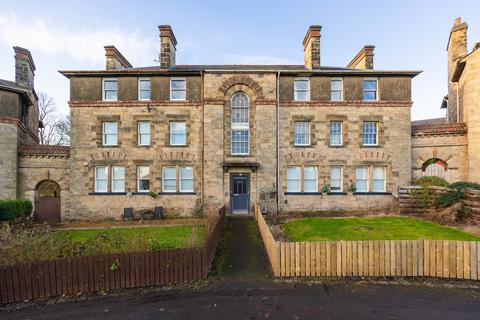 2 bedroom flat for sale, Northfield Gardens, Edinburgh EH8