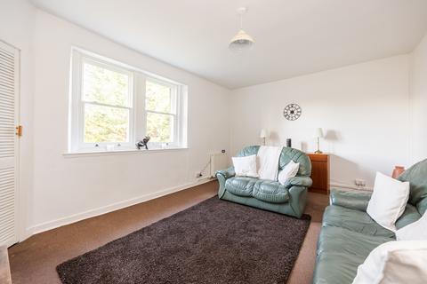 2 bedroom flat for sale, Northfield Gardens, Edinburgh EH8