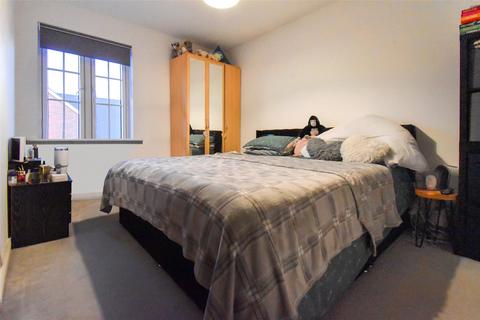 2 bedroom apartment for sale, Hamilton House, Aldershot GU11