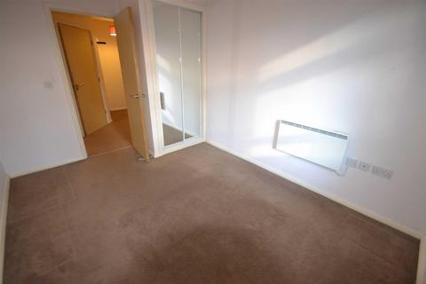 1 bedroom apartment to rent, Shorecliffe Rise, Radcliffe M26