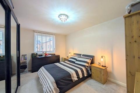 1 bedroom flat for sale, Wooldridge Close, Feltham, TW14