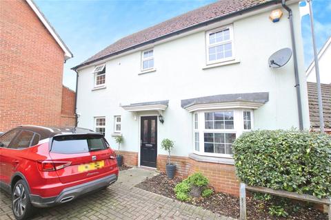 4 bedroom detached house to rent, Lambourne Chase, Chelmsford, Essex, CM2