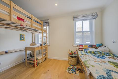 4, Vine Cottages Lancaster Park, Richmond, TW10 6AB