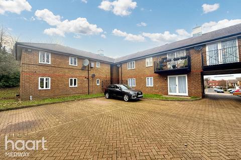 2 bedroom maisonette for sale, Armada Way, Chatham