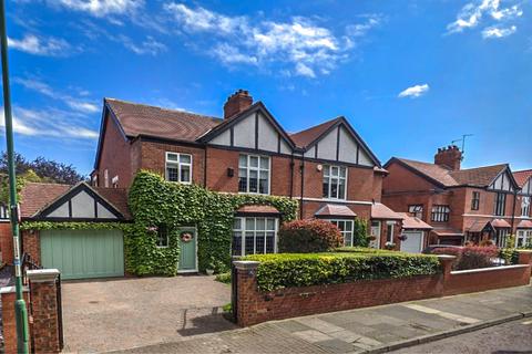 4 bedroom semi-detached house for sale, St. Georges Avenue, South Shields