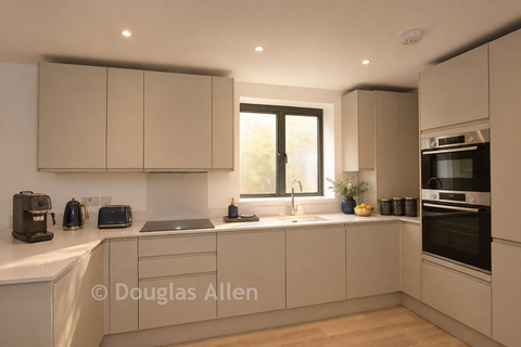 undefined, Forest View, Chingford