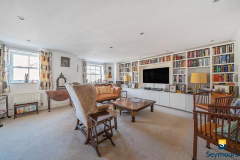 3 bedroom flat for sale, The Bars, Surrey GU1