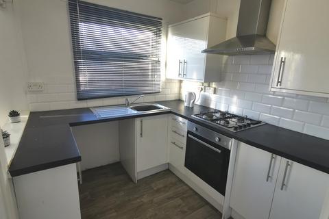 2 bedroom ground floor flat to rent, Southall Avenue, Skewen, SA10 6YN