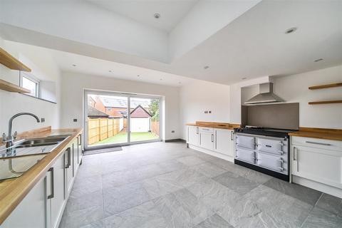 3 bedroom house to rent, Newark Lane, Ripley,