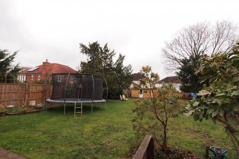 63 Cheam Road, Epsom, KT17 3EG