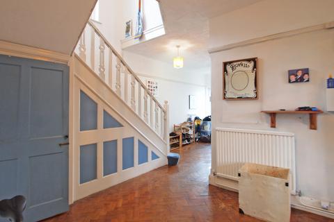 63 Cheam Road, Epsom, KT17 3EG