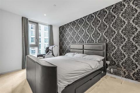 2 bedroom flat for sale, Eastfields Avenue, SW18