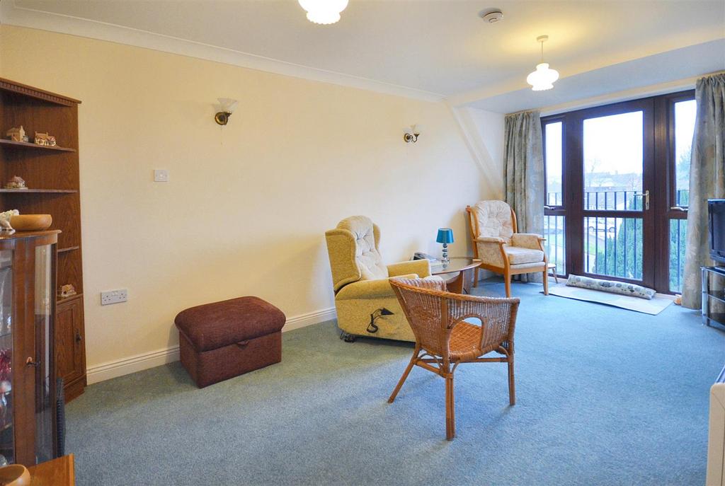 Sitting/Dining Room