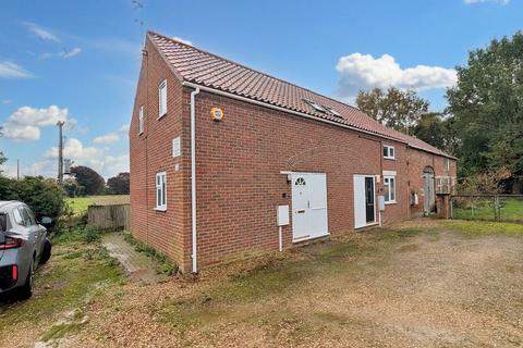 1 bedroom end of terrace house for sale, 41 Quadring Road, Donington, Spalding, Lincolnshire, PE11 4TD