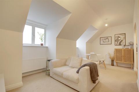 1 bedroom apartment for sale, Leas Close, St. Ives