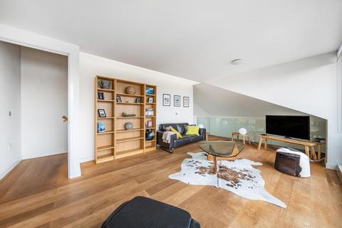 2 bedroom penthouse for sale, Great West Road, Hammersmith