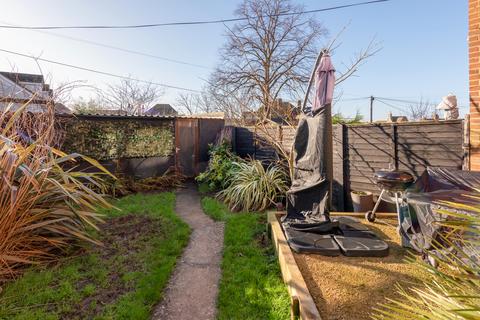 2 bedroom flat for sale, Tankerton Road, Whitstable, Kent