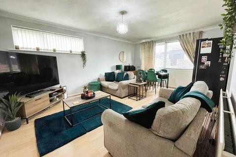 14 Aragon Close, Hemel Hempstead, HP2 7LG