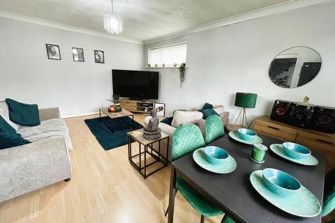 14 Aragon Close, Hemel Hempstead, HP2 7LG