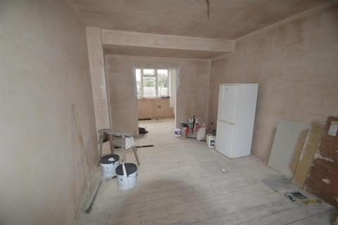 3 bedroom terraced house for sale, Bull Lane, Dagenham