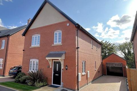 Fern Tree Walk, Burton On Trent DE13