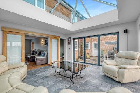 110 Feckenham Road, Headless Cross, Redditch, B97 5AG