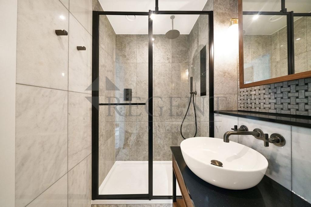 Main en-suite